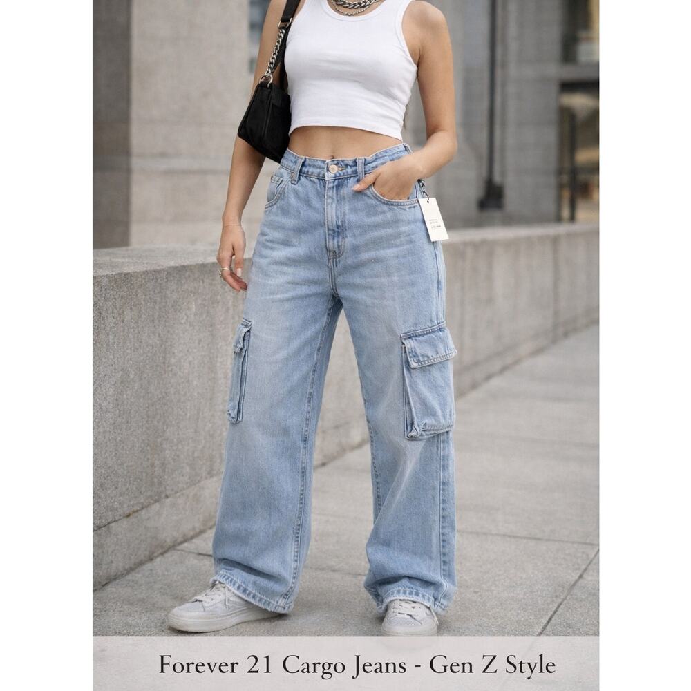 Forever 21 Premium Cargo Wide Leg Jeans Size 26 NWT Y2K